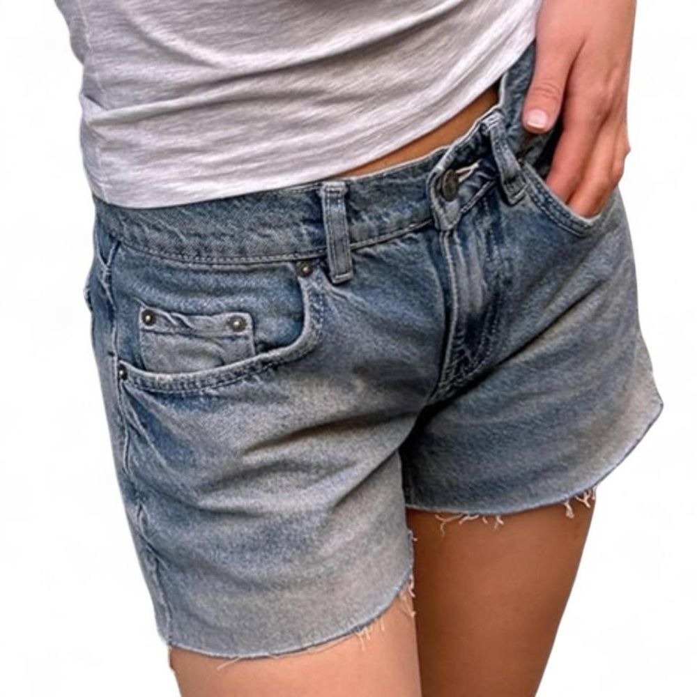 Subdued Low Rise Shorts - Picture 3 of 4
